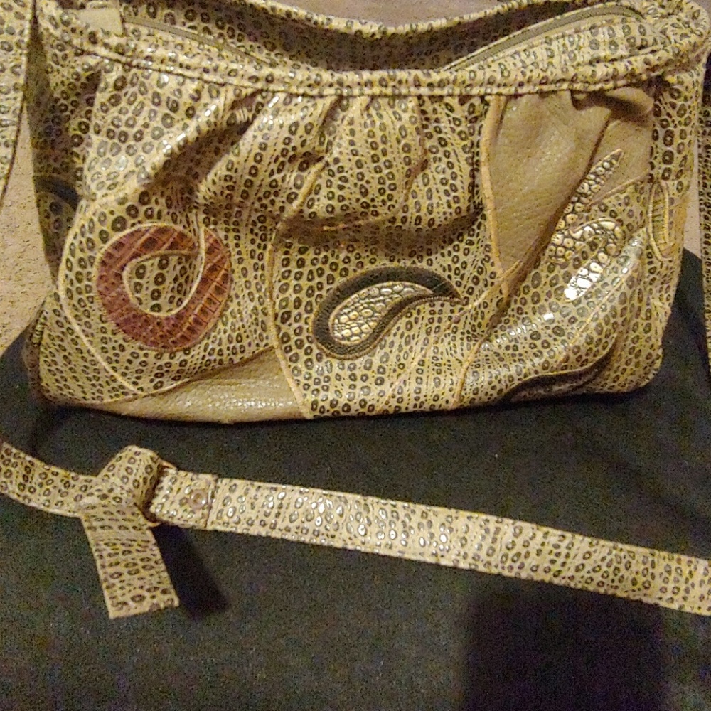 purse - Picture 2 of 4
